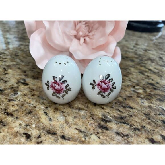 Vintage Egg Shape Rose Salt and Pepper Shakers Set Floral Pattern Silver - Picture 6 of 14